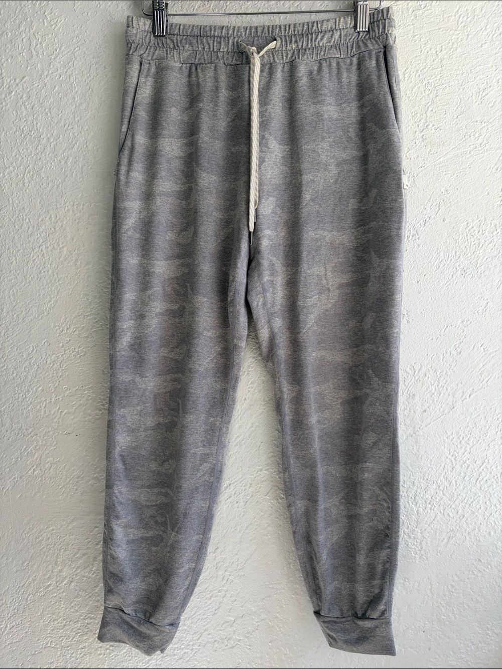 Vuori Gray Men's Jogger Sweatpants with Drawstring